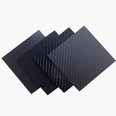 CNC-Bearbeitung von Karbonfasern mit 3K Twill Plain Design und Presstechnologie