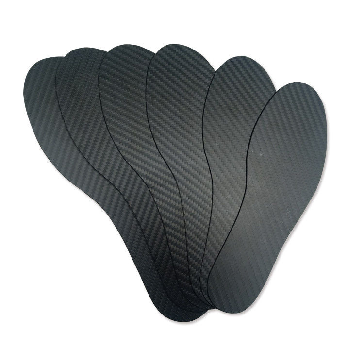 Individuell angefertigte Schuhe aus Kohlenstofffaserplatten